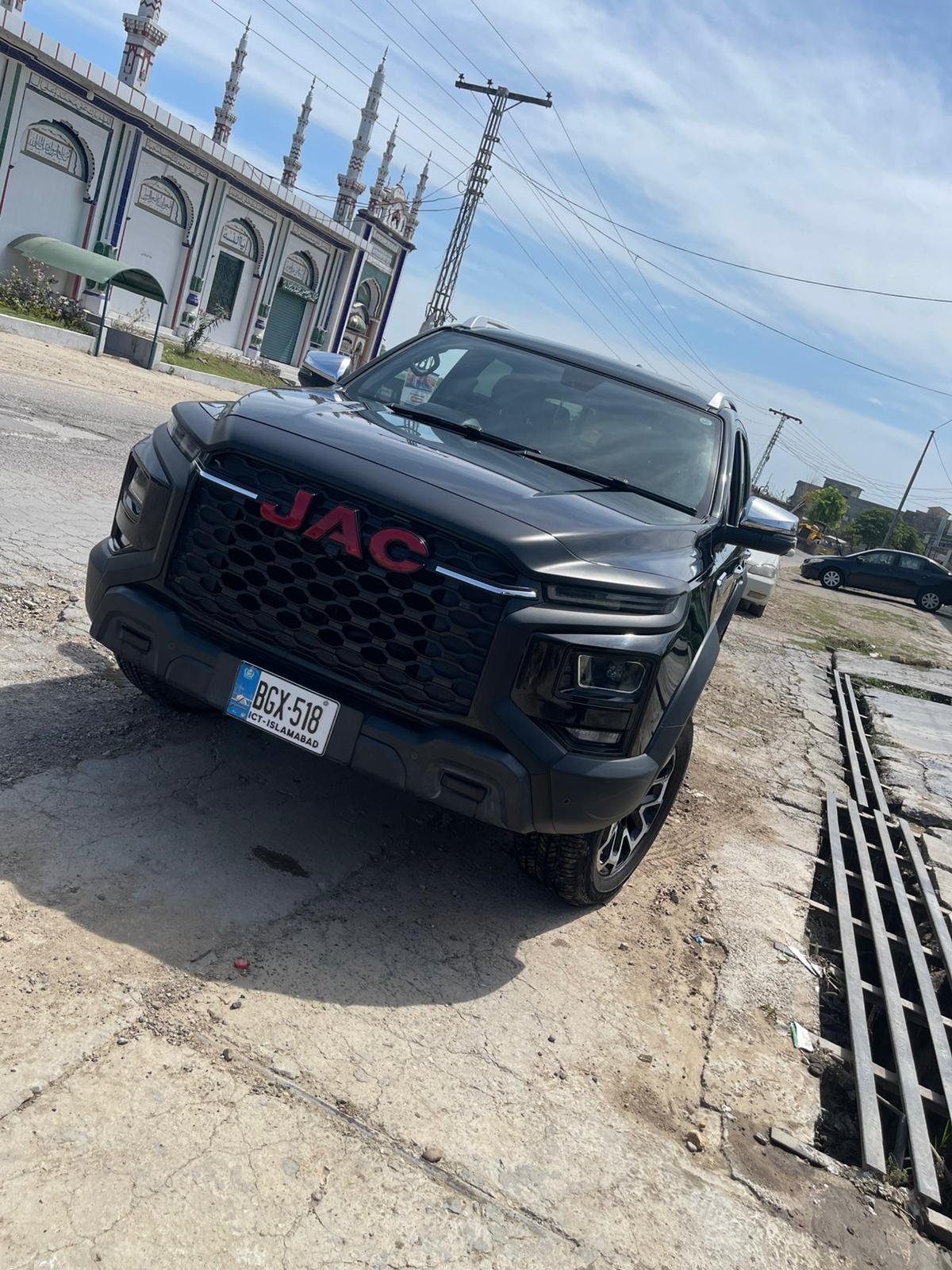 Black JAC T9 Hunter 2025